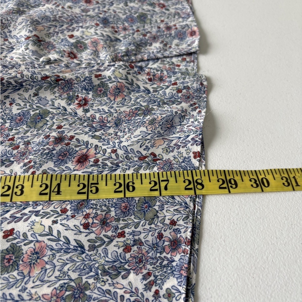 Floral Patterned Women's Top - Picture 12 of 12